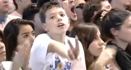 Politica El Gobierno ya expone a menores de edad en actos oficiales